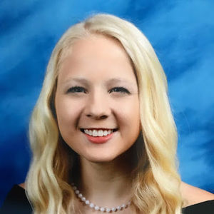 Meet your Posher, Laura